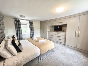 Photo 21- click for photo gallery